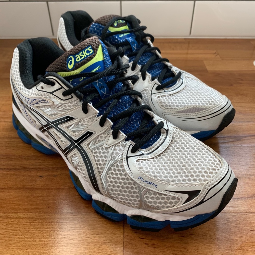 Asics Gel nimbus 16 running shoes